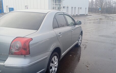 Toyota Avensis III рестайлинг, 2007 год, 800 000 рублей, 3 фотография