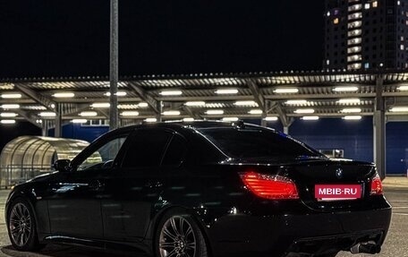 BMW 5 серия, 2007 год, 1 750 000 рублей, 10 фотография