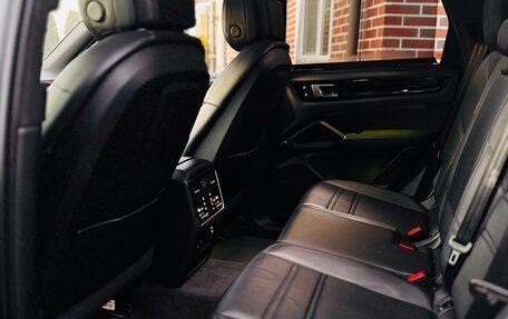 Porsche Cayenne III, 2022 год, 6 900 000 рублей, 14 фотография