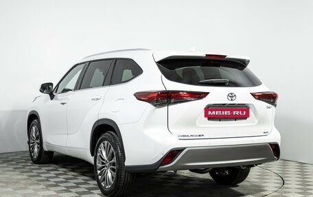 Toyota Highlander, 2023 год, 5 599 898 рублей, 7 фотография