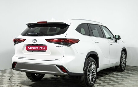 Toyota Highlander, 2023 год, 5 599 898 рублей, 5 фотография