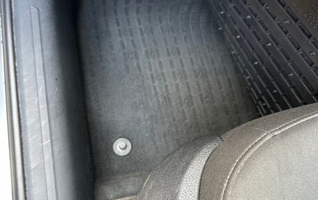 Audi A4, 2011 год, 1 290 000 рублей, 14 фотография