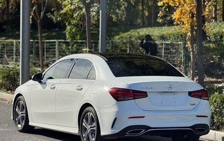 Mercedes-Benz A-Класс, 2022 год, 2 300 000 рублей, 6 фотография