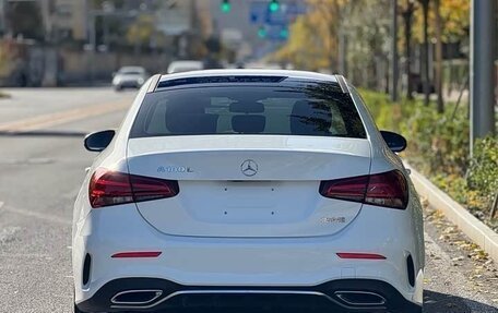 Mercedes-Benz A-Класс, 2022 год, 2 300 000 рублей, 7 фотография