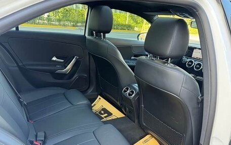 Mercedes-Benz A-Класс, 2022 год, 2 300 000 рублей, 17 фотография