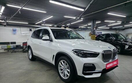 BMW X5, 2019 год, 4 990 000 рублей, 8 фотография