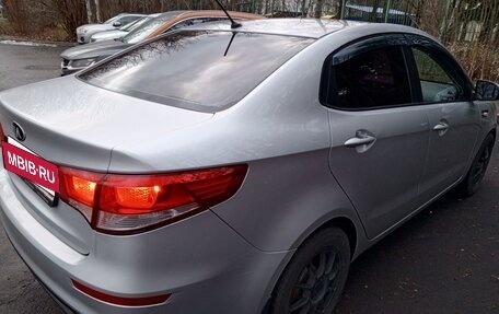 KIA Rio III рестайлинг, 2015 год, 920 000 рублей, 2 фотография