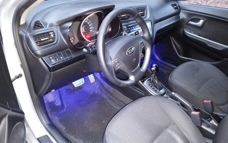 KIA Rio III рестайлинг, 2015 год, 920 000 рублей, 15 фотография