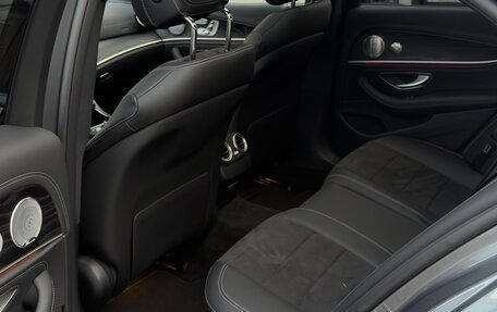 Mercedes-Benz E-Класс, 2018 год, 4 950 000 рублей, 10 фотография