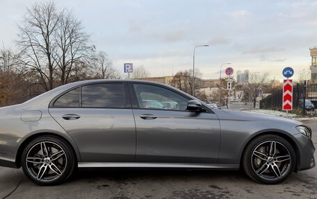 Mercedes-Benz E-Класс, 2018 год, 4 950 000 рублей, 7 фотография