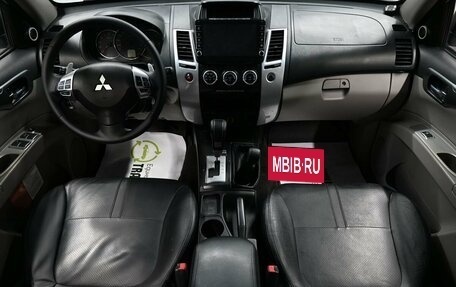 Mitsubishi Pajero Sport II рестайлинг, 2015 год, 1 845 000 рублей, 11 фотография