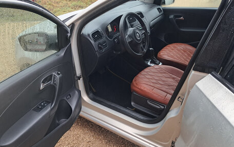 Volkswagen Polo VI (EU Market), 2015 год, 930 000 рублей, 3 фотография