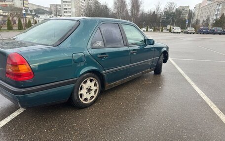 Mercedes-Benz C-Класс, 1997 год, 380 000 рублей, 4 фотография