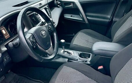 Toyota RAV4, 2019 год, 3 600 000 рублей, 5 фотография