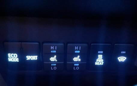 Toyota RAV4, 2019 год, 3 600 000 рублей, 8 фотография