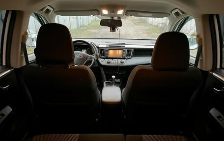 Toyota RAV4, 2019 год, 3 600 000 рублей, 7 фотография