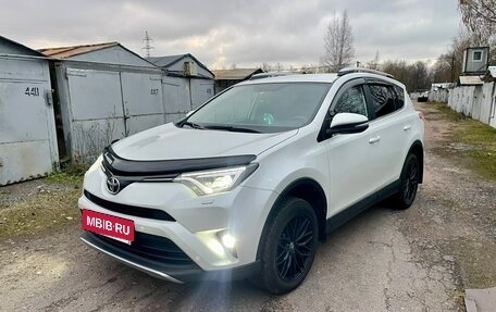 Toyota RAV4, 2019 год, 3 600 000 рублей, 16 фотография