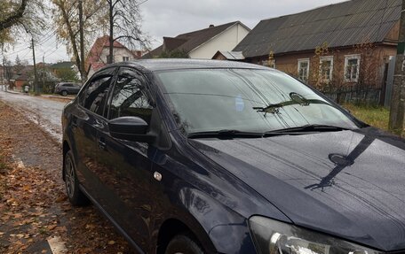 Volkswagen Polo VI (EU Market), 2011 год, 750 000 рублей, 2 фотография