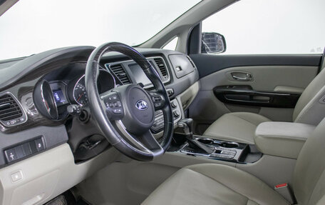 KIA Carnival III, 2019 год, 2 860 000 рублей, 8 фотография