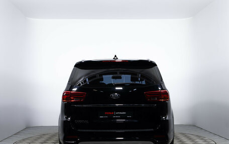 KIA Carnival III, 2019 год, 2 860 000 рублей, 5 фотография