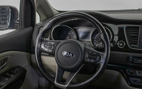 KIA Carnival III, 2019 год, 2 860 000 рублей, 14 фотография