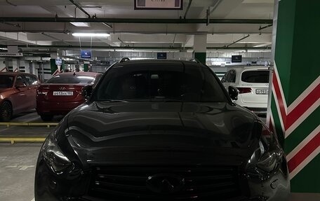 Infiniti QX70, 2014 год, 3 499 999 рублей, 16 фотография
