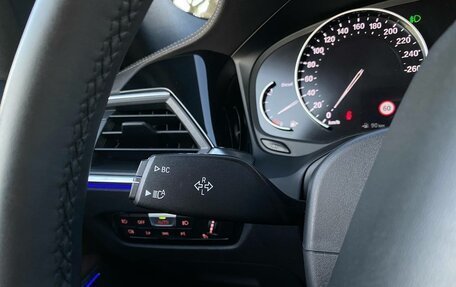 BMW 3 серия, 2019 год, 2 900 900 рублей, 10 фотография