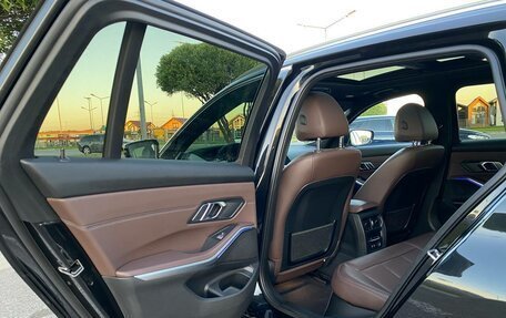 BMW 3 серия, 2019 год, 2 900 900 рублей, 25 фотография