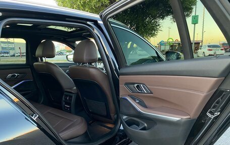 BMW 3 серия, 2019 год, 2 900 900 рублей, 31 фотография