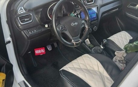 KIA Rio III рестайлинг, 2016 год, 420 000 рублей, 4 фотография