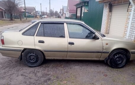 Daewoo Nexia I рестайлинг, 2008 год, 250 000 рублей, 3 фотография
