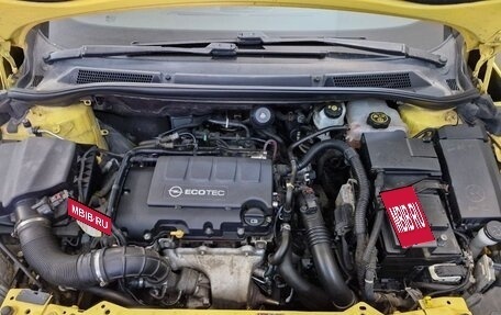 Opel Astra J, 2012 год, 900 000 рублей, 11 фотография