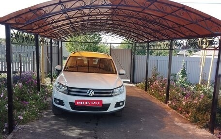 Volkswagen Tiguan I, 2015 год, 1 755 000 рублей, 1 фотография