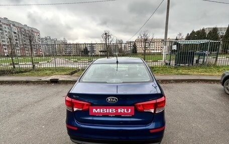 KIA Rio III рестайлинг, 2015 год, 990 000 рублей, 15 фотография