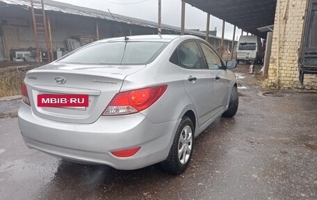 Hyundai Solaris II рестайлинг, 2012 год, 550 000 рублей, 2 фотография