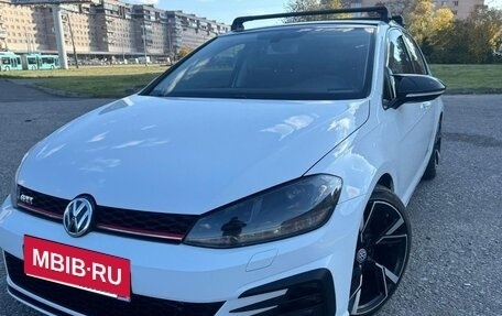 Volkswagen Golf VII, 2019 год, 1 780 000 рублей, 1 фотография