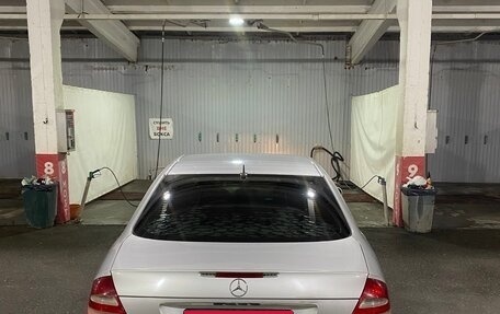 Mercedes-Benz E-Класс, 2003 год, 640 000 рублей, 9 фотография