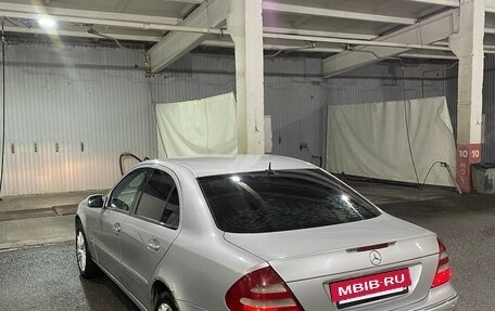Mercedes-Benz E-Класс, 2003 год, 640 000 рублей, 8 фотография