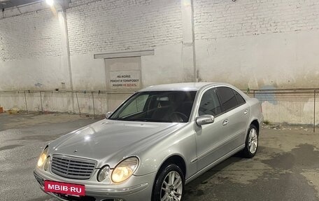 Mercedes-Benz E-Класс, 2003 год, 640 000 рублей, 2 фотография