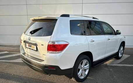 Toyota Highlander III, 2011 год, 2 350 000 рублей, 8 фотография