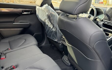 Toyota Highlander, 2025 год, 5 895 000 рублей, 10 фотография