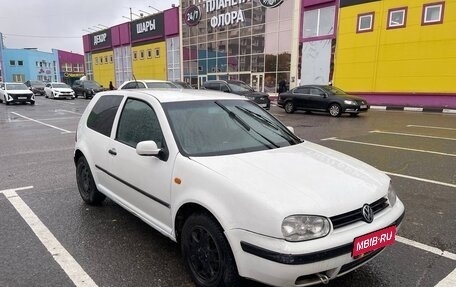Volkswagen Golf IV, 1998 год, 240 000 рублей, 1 фотография