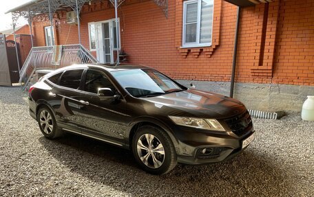 Honda Crosstour I рестайлинг, 2014 год, 1 300 000 рублей, 3 фотография
