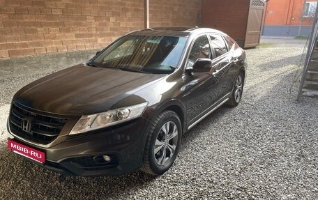 Honda Crosstour I рестайлинг, 2014 год, 1 300 000 рублей, 2 фотография