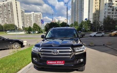 Toyota Land Cruiser 200, 2016 год, 6 500 000 рублей, 1 фотография