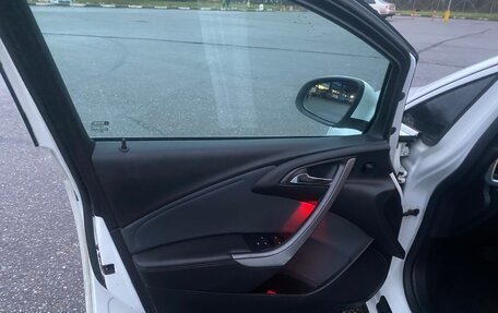 Opel Astra J, 2013 год, 600 000 рублей, 15 фотография