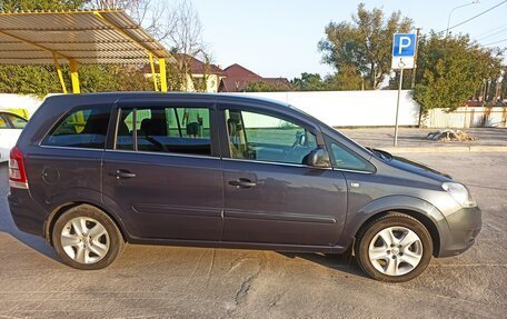 Opel Zafira B, 2011 год, 650 000 рублей, 4 фотография