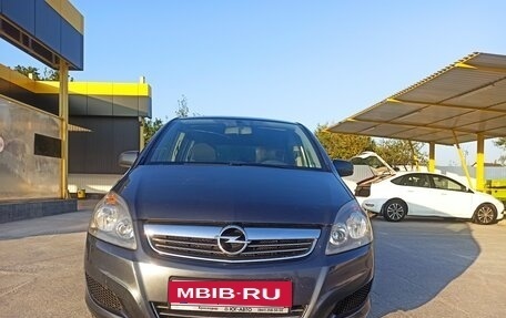 Opel Zafira B, 2011 год, 650 000 рублей, 3 фотография