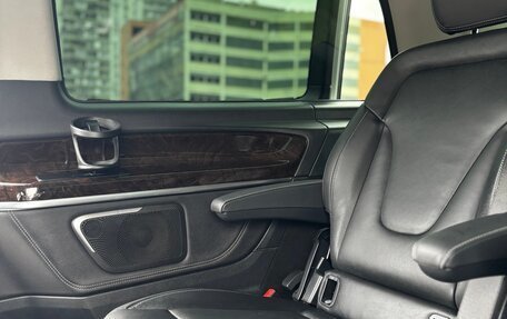 Mercedes-Benz V-Класс, 2015 год, 3 430 000 рублей, 10 фотография