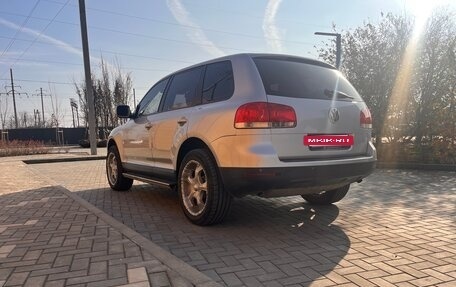 Volkswagen Touareg III, 2004 год, 760 000 рублей, 6 фотография